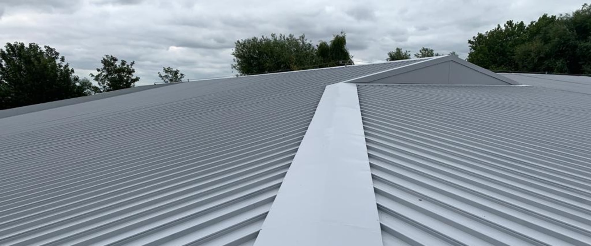 Understanding Warranties and Guarantees in the Roofing and Siding Industry