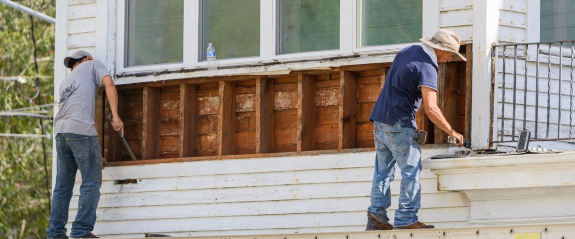 The Importance of References and Examples in Choosing the Best Siding Company